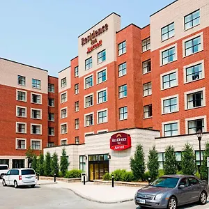 Hotel By Marriott Airport